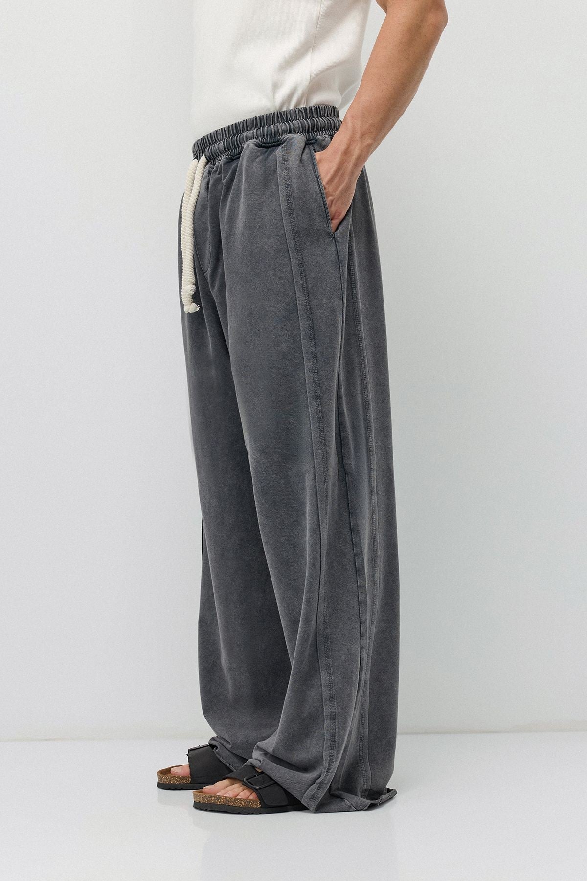Pre-Washed Baggy Sweatpants