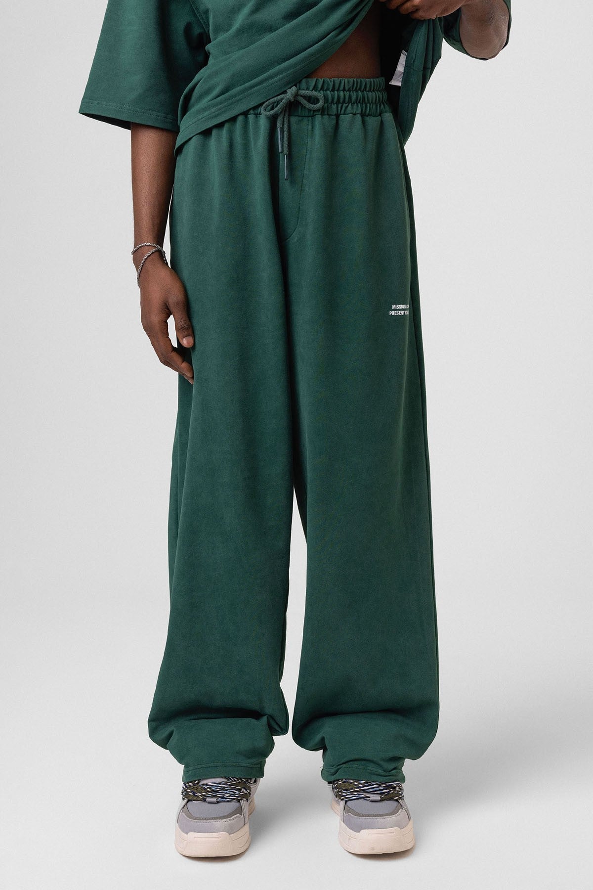 Oversized Sweatsuit Set with Back Print (Washed)