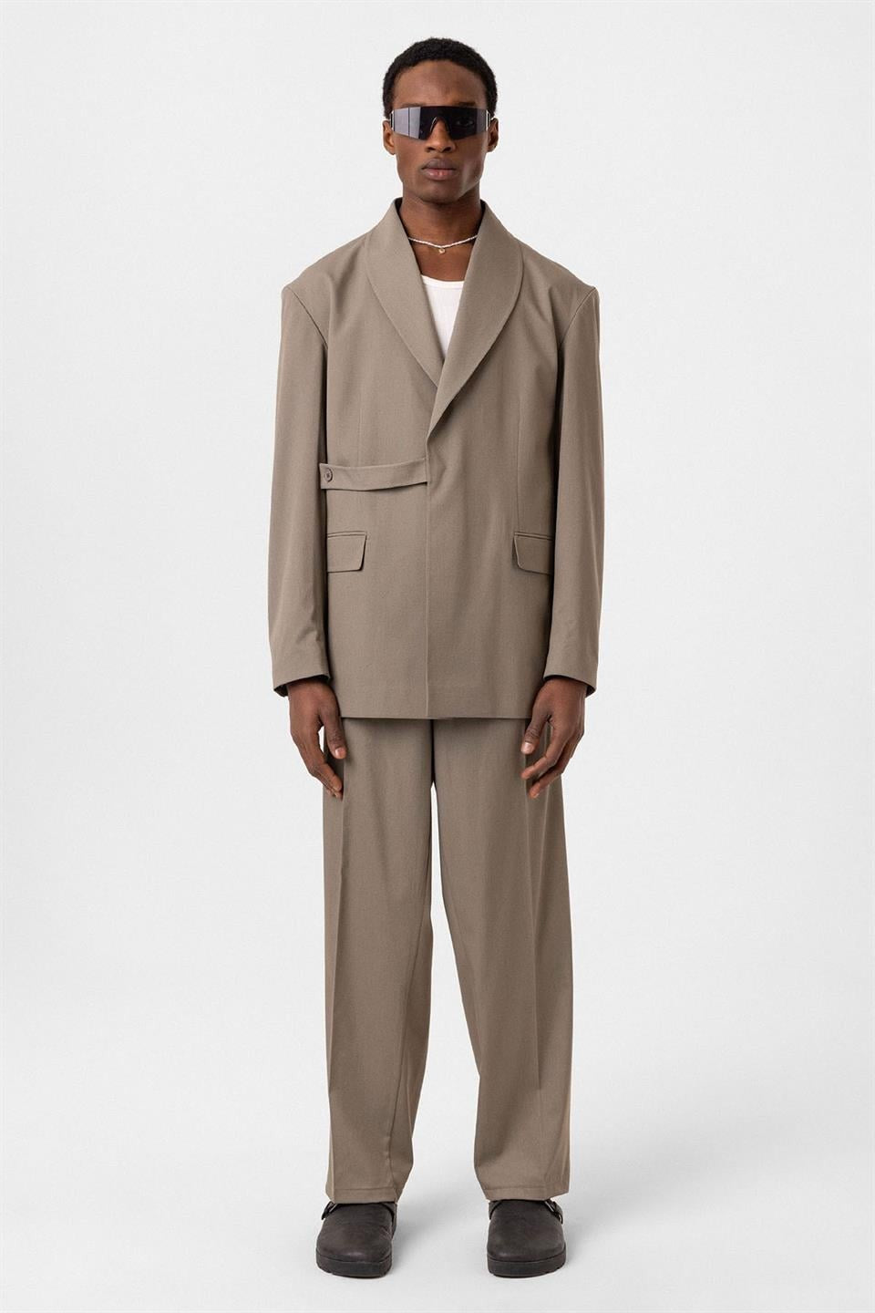 Oversized Belted Suit