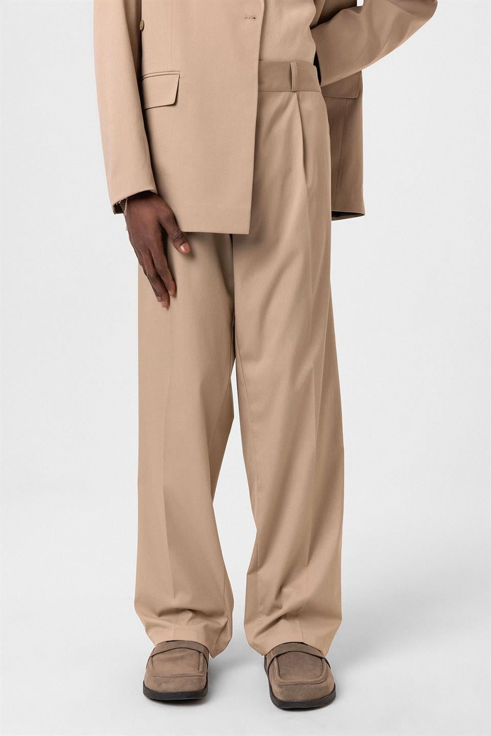 Oversized Belted Suit