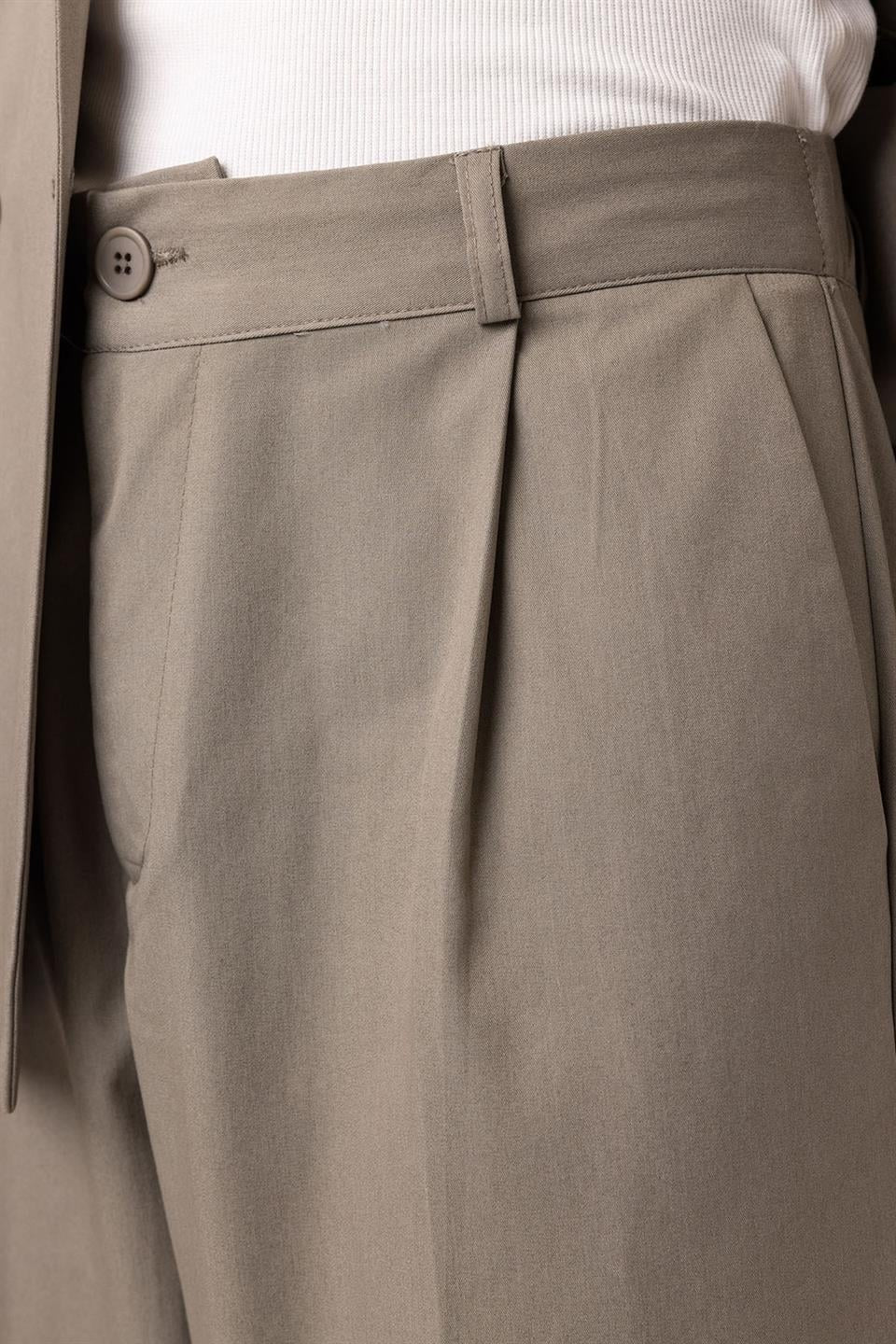 Single-Button Oversized Suit