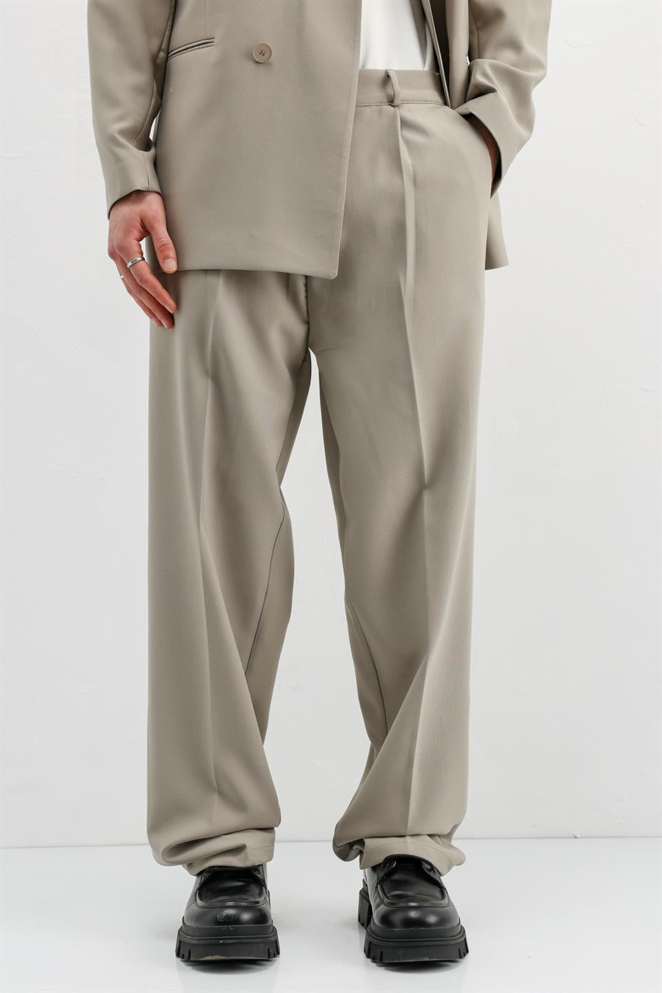 Oversized Double-Breasted Suit