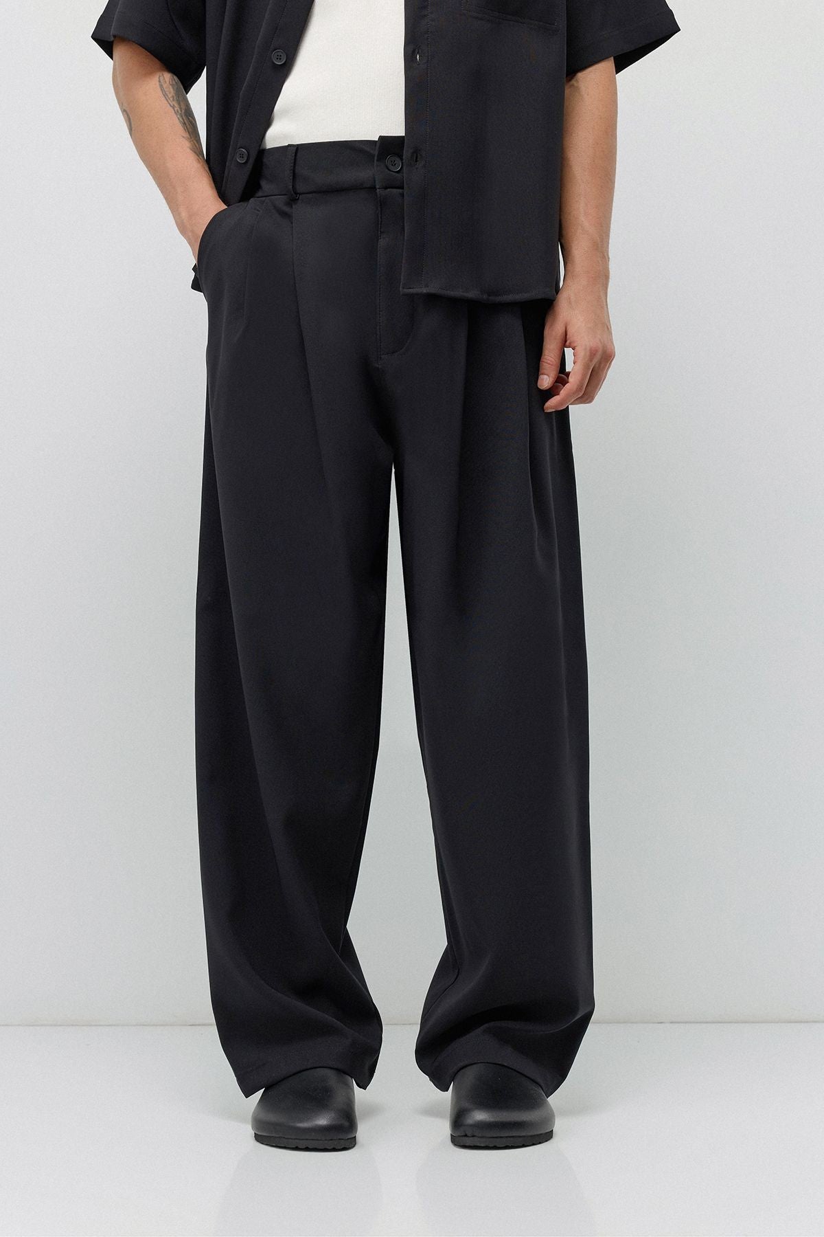 Relaxed-Fit Oversized Shirt and Pants Set
