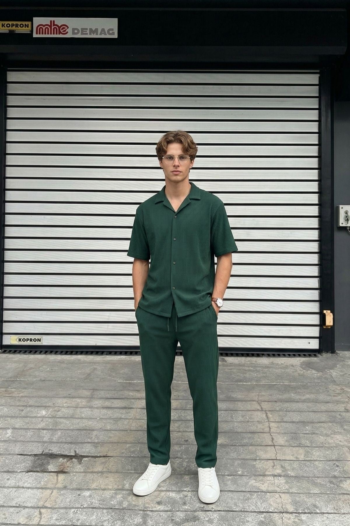 Drawstring Baggy-Fit Pants